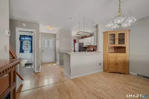 61 Meetinghouse Village, Meriden, CT 06450 - Photo 7