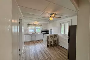 40 Portland Ave, Old Lyme, CT 06371 - Photo 27