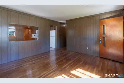 146 Downes Street, Waterbury, CT 06704 - Photo 15