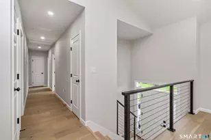 9 Washington St, Windsor Locks, CT 06096 - Photo 9