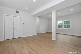 9 Washington St, Windsor Locks, CT 06096 - Photo 17