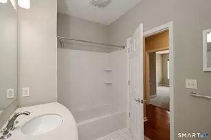 35 Broad St, Stamford, CT 06902 - Photo 13