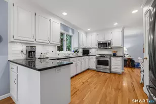 3 Beagle Trail, Newtown, CT 06482 - Photo 11