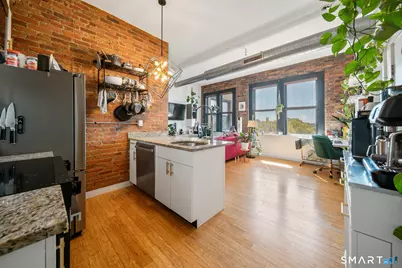 881 Lafayette Boulevard #4I, Bridgeport, CT 06604 - Photo 1