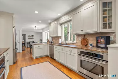 46 Peck Hill Road, Woodbridge, CT 06525 - Photo 3