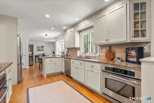 46 Peck Hill Rd, Woodbridge, CT 06525 - Photo 3