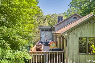 8 Mountain Trail, East Hampton, CT 06424 - Photo 3