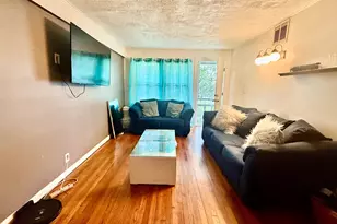 49-55 Dupont Pl, Bridgeport, CT 06610 - Photo 11