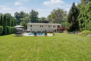 45 Hemlock Dr, Stamford, CT 06902 - Photo 39