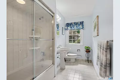 45 Hemlock Drive, Stamford, CT 06902 - Photo 25