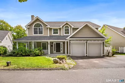 4 Romano Court, Farmington, CT 06032 - Photo 1