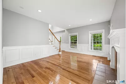 4 Romano Court, Farmington, CT 06032 - Photo 3