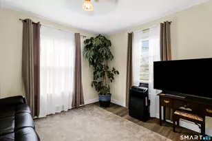 32 Jubilee St, New Britain, CT 06051 - Photo 7