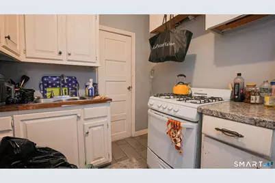 46 Deforest Avenue, Bridgeport, CT 06607 - Photo 13