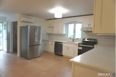 124 Harbor Drive, Stamford, CT 06902 - Photo 9