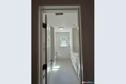 124 Harbor Drive, Stamford, CT 06902 - Photo 17