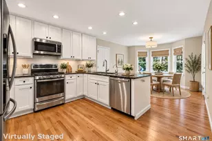 29 Maplewood Dr, Danbury, CT 06811 - Photo 9