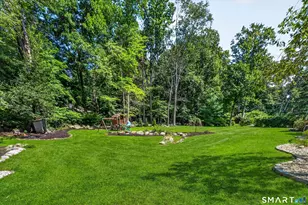 29 Maplewood Dr, Danbury, CT 06811 - Photo 31