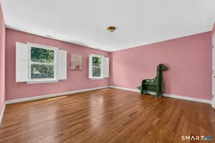 29 Maplewood Dr, Danbury, CT 06811 - Photo 23