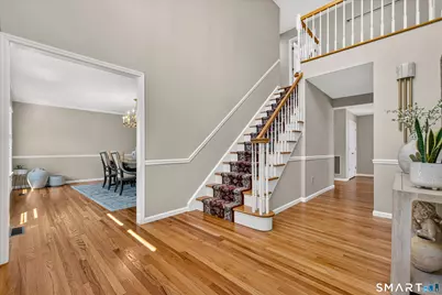 29 Maplewood Drive, Danbury, CT 06811 - Photo 3