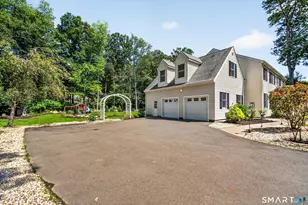 29 Maplewood Dr, Danbury, CT 06811 - Photo 35