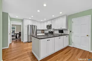 29 Maplewood Dr, Danbury, CT 06811 - Photo 11