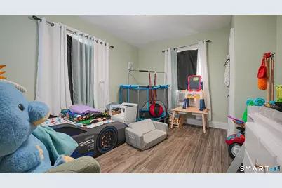 297 Laurel Avenue, Bridgeport, CT 06605 - Photo 21