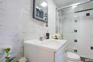 297 Laurel Ave, Bridgeport, CT 06605 - Photo 11