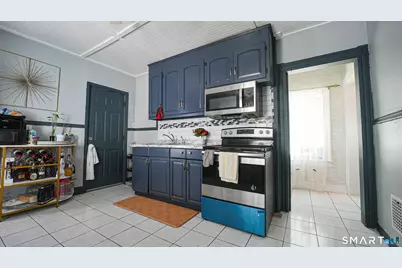 297 Laurel Avenue, Bridgeport, CT 06605 - Photo 5