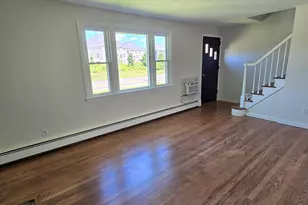 182 Camp St, Plainville, CT 06062 - Photo 3
