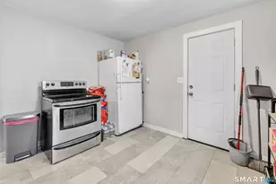 35-37 Omega Ave, Bridgeport, CT 06606 - Photo 25