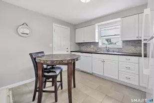 35-37 Omega Ave, Bridgeport, CT 06606 - Photo 13