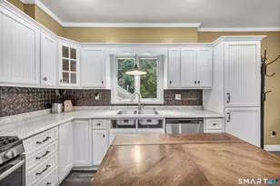 371 Prospect St, Windham, CT 06226 - Photo 3