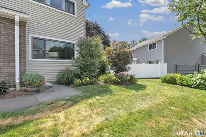 138 Shagbark Drive #138, Derby, CT 06418 - Photo 3