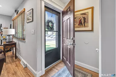 138 Shagbark Drive #138, Derby, CT 06418 - Photo 5