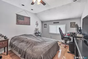 138 Shagbark Dr, Derby, CT 06418 - Photo 23