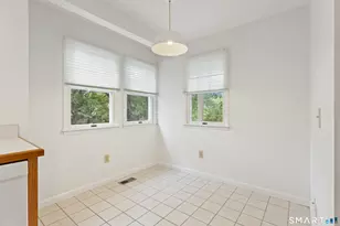 9 Silversmith Dr, Danbury, CT 06811 - Photo 3