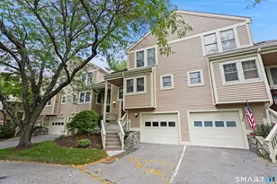 9 Silversmith Dr, Danbury, CT 06811 - Photo 1
