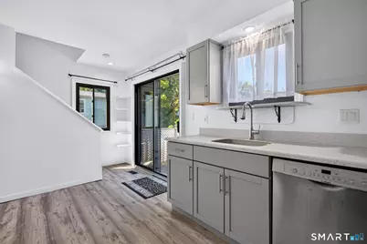 496 Woodward Avenue #4, New Haven, CT 06512 - Photo 3