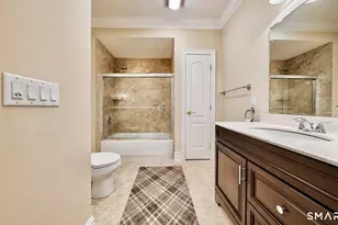 32 Shipyard Ln, Milford, CT 06460 - Photo 17