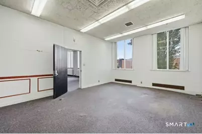 650 Franklin Avenue, Hartford, CT 06114 - Photo 23