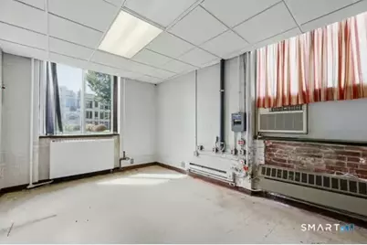 650 Franklin Avenue, Hartford, CT 06114 - Photo 23