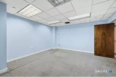650 Franklin Avenue, Hartford, CT 06114 - Photo 17