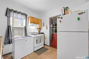 292 Stanley St, New Britain, CT 06051 - Photo 17