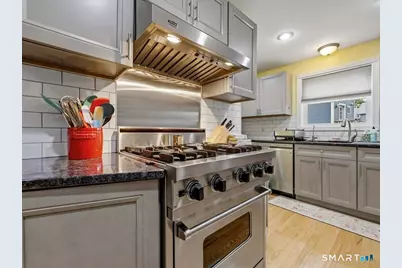 118-B Limewood Avenue, Branford, CT 06405 - Photo 9