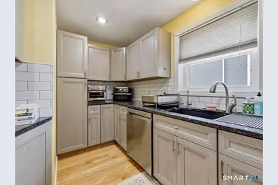 118-B Limewood Avenue, Branford, CT 06405 - Photo 13