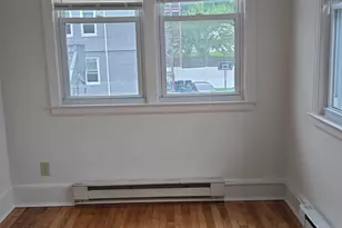 8-10 Freeman St, Hartford, CT 06114 - Photo 7