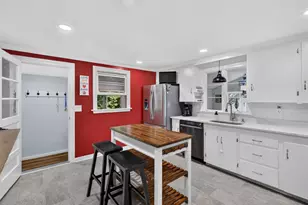 66 Newport Ave, Shelton, CT 06484 - Photo 13