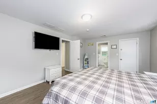 26 Dorchester Ln, Branford, CT 06405 - Photo 17