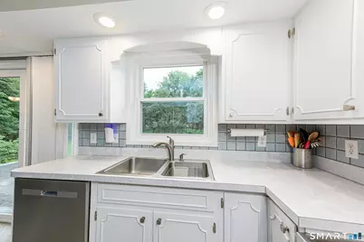 26 Dorchester Lane, Branford, CT 06405 - Photo 13